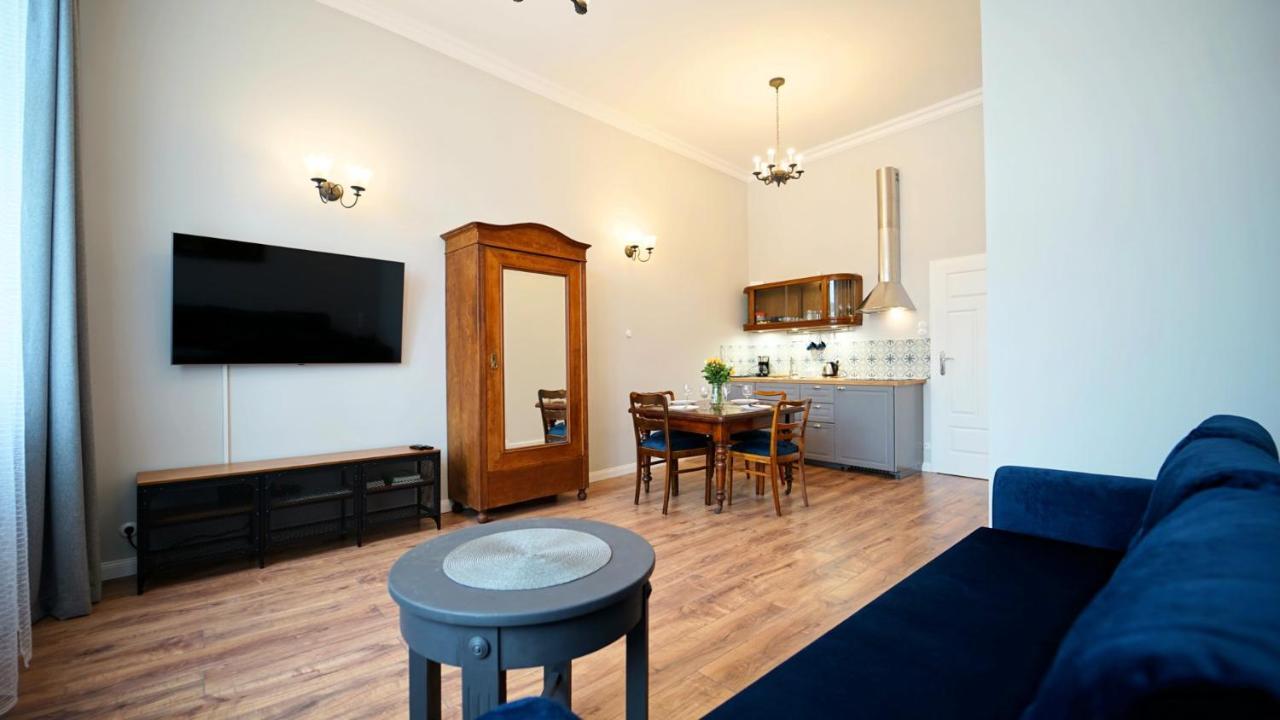 Apartamenty Everysky - Plac Ratuszowy 51 Jelenia Gora Exterior photo